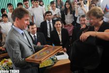 Делегация Российского футбольного союза в гостях бакинских школьников (фотосессия)