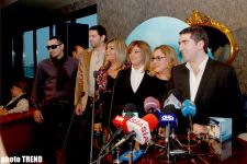 За роялем - оригинальная презентация народной артистки Азербайджана Зульфии Ханбабаевой