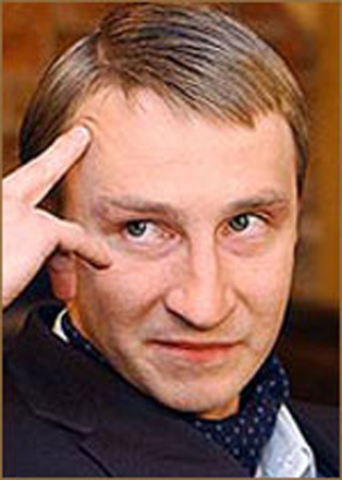 Воспитывался на Поладе Бюльбюльоглу – российский актер Андрей Кайков