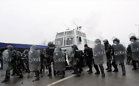 Число жертв терактов в Тегеране увеличилось до 13 человек