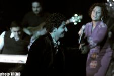 Как азербайджанская певица Тунзаля Агаева объединила в одном "Мотыльке" Майкла Джексона и Стиви Уандера (фотосессия)