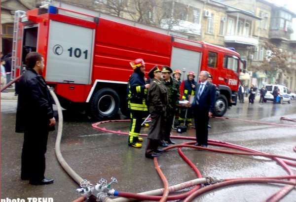 Пожар в бакинском ресторане "Гилавар" потушен (версия 2)