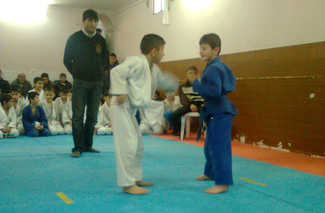 Олимпийский чемпион Эльнур Мамедли повержен! Пятилетний дзюдоист из Азербайджана установил новый мировой рекорд! (фотосессия)