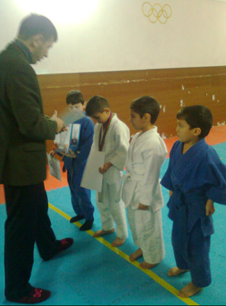 Олимпийский чемпион Эльнур Мамедли повержен! Пятилетний дзюдоист из Азербайджана установил новый мировой рекорд! (фотосессия)