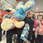 "Мы уезжаем домой, в Баку, абсолютно счастливыми", или счастливые истории 2009 года (фотосессия)