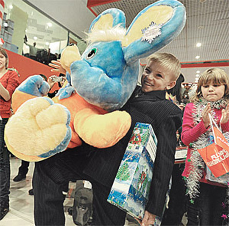 "Мы уезжаем домой, в Баку, абсолютно счастливыми", или счастливые истории 2009 года (фотосессия)