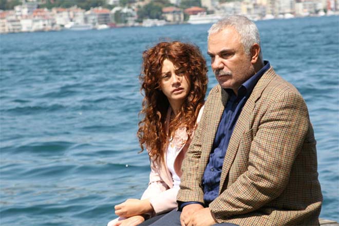 Обновленный турецкий сериал "Листопад"  возвращается на экраны (фотосессия)