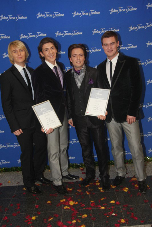 Мы с удовольствием спели бы для вас любимые песни Муслима Магомаева - российская группа "Кватро"