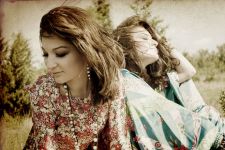 Мы не в одной весовой категории… - азербайджанская группа Milk&Kisses (фотосессия)