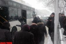 Снежный коллапс в Баку: света нет, хлеба нет, транспорт в режиме стопора (фотосессия)