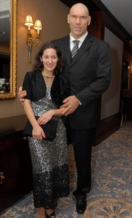 Звездные пары с огромной разницей в росте (фотосессия)