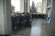 У станций Бакметрополитена столпотворение (фотосессия)