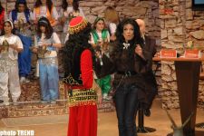 Певица Натаван Хабиби и телеведущая Гюльнара Мамедова зажгли "Волшебную лампу" (фотосессия)