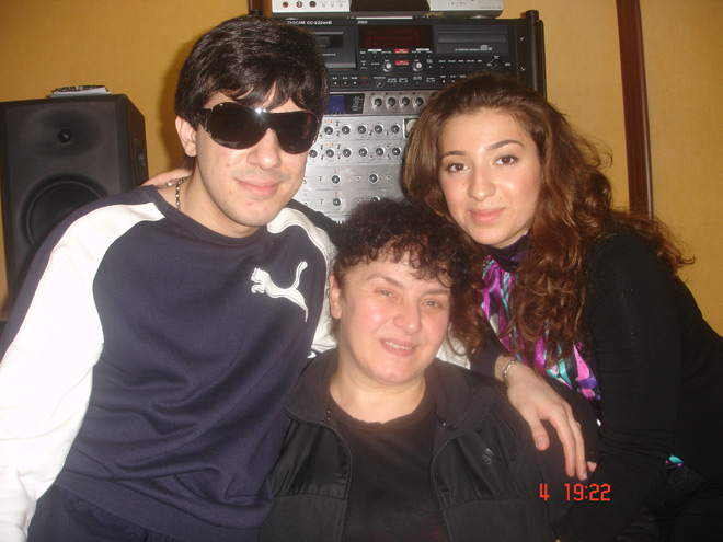 Мою песню "Follow my way" исполнит Хадисе - композитор Эмиль Шахин (видео - фотосессия)