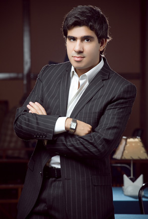 Мою песню "Follow my way" исполнит Хадисе - композитор Эмиль Шахин (видео - фотосессия)