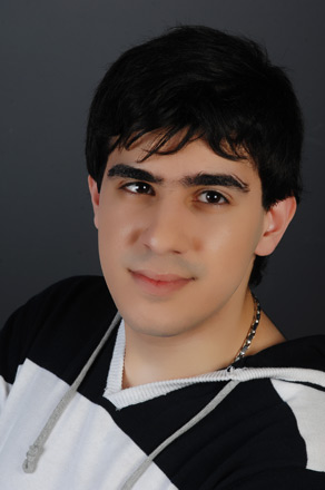 Мою песню "Follow my way" исполнит Хадисе - композитор Эмиль Шахин (видео - фотосессия)