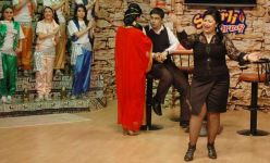 Певица Алмаз Алексерова и журналист выиграли за пять манатов ценный приз в 500 манатов (фотосессия)