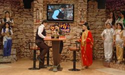 Певица Алмаз Алексерова и журналист выиграли за пять манатов ценный приз в 500 манатов (фотосессия)