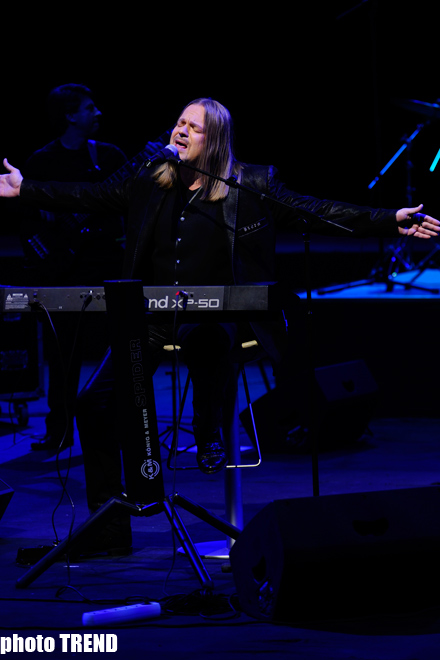 Как Владимир Пресняков и Наталья Подольская с триумфом брали Баку (фотосессия)