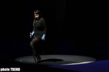 Стриптиз, Владимирский централ и молитва… Эпатажный концерт Лолиты в Баку (фотосессия)