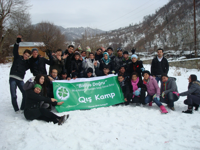 В Азербайджане организован зимний лагерь для выпускников и воспитанников 
интернатов