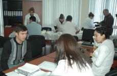 В компании "Avromed" проходит благотворительная акция по сдаче крови (фотосессия)