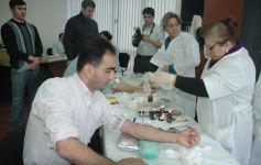 В компании "Avromed" проходит благотворительная акция по сдаче крови (фотосессия)