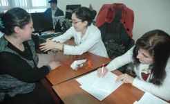 В компании "Avromed" проходит благотворительная акция по сдаче крови (фотосессия)