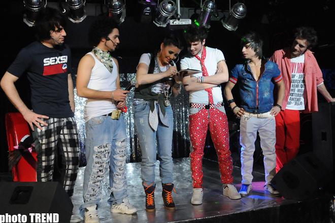 Любовь группы "Next" и "скидка" Эльнары (фотосессия)