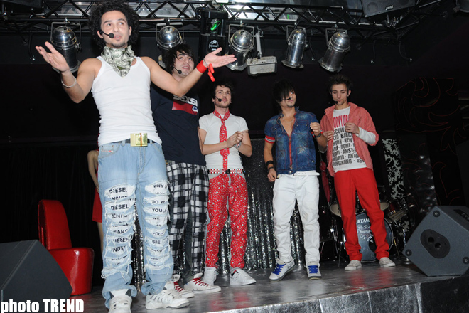 Любовь группы "Next" и "скидка" Эльнары (фотосессия)