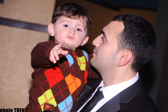 Искрометная певица Айгюн Кязымова и веселый шоу-бомонд на празднике Фадала Баззи (фотосессия)