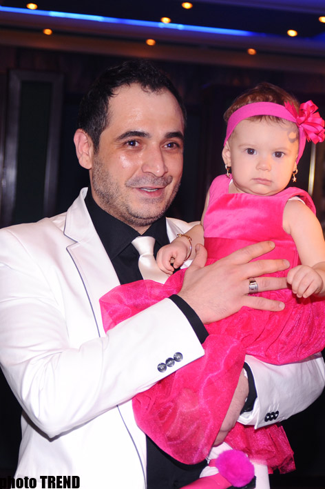 Искрометная певица Айгюн Кязымова и веселый шоу-бомонд на празднике Фадала Баззи (фотосессия)