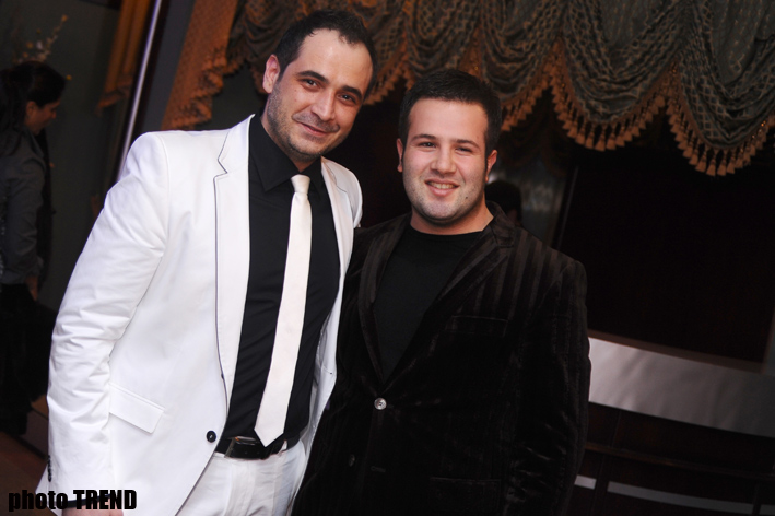 Искрометная певица Айгюн Кязымова и веселый шоу-бомонд на празднике Фадала Баззи (фотосессия)