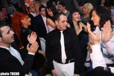 Искрометная певица Айгюн Кязымова и веселый шоу-бомонд на празднике Фадала Баззи (фотосессия)