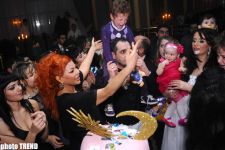 Искрометная певица Айгюн Кязымова и веселый шоу-бомонд на празднике Фадала Баззи (фотосессия)