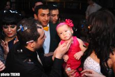 Искрометная певица Айгюн Кязымова и веселый шоу-бомонд на празднике Фадала Баззи (фотосессия)