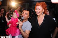 Искрометная певица Айгюн Кязымова и веселый шоу-бомонд на празднике Фадала Баззи (фотосессия)