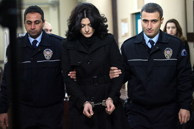 Обновленный турецкий сериал "Листопад"  возвращается на экраны (фотосессия)