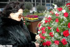 Ходжалинская трагедия – 18. 
Слезы Эльзы Сейиджахан смешались с каплями дождя (фотосессия)