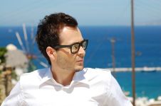 Я хочу переехать в Баку – румынский музыкант Эдвард Майя (фотосессия)