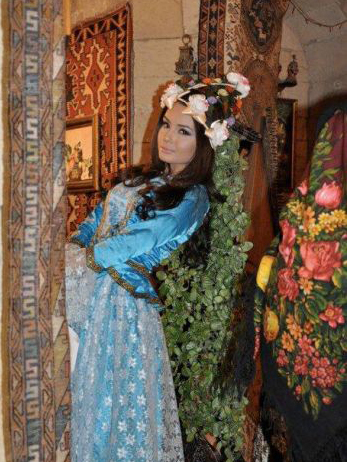 Певица Айсель Теймурзаде в образе Бахар гызы (фотосессия)