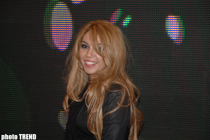 Айсель Теймурзаде стала спецкором "Базара" (фотосессия)