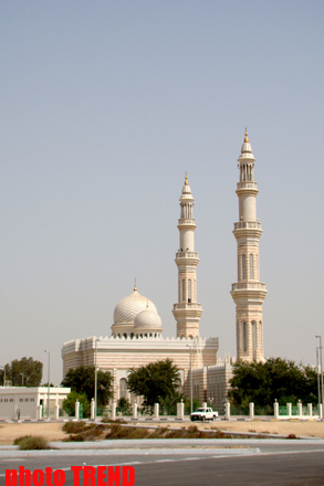 В Азербайджанском Дубае, или как за проявления чувств можно угодить за решетку (фотосессия, часть вторая)