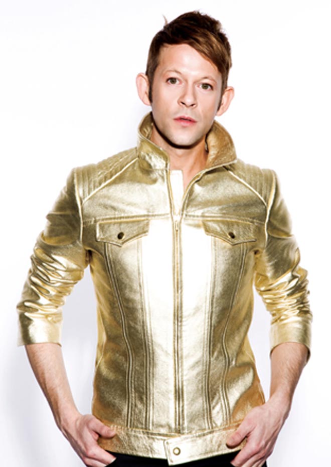 У Сафуры есть все шансы занять достойное место в Осло -  участник "Евровидения-2010" от Швейцарии Михаэль ван дер Хайде (фотосессия)