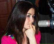 DJ Эльнара Халилова в центре внимания домохозяек (фотосессия)