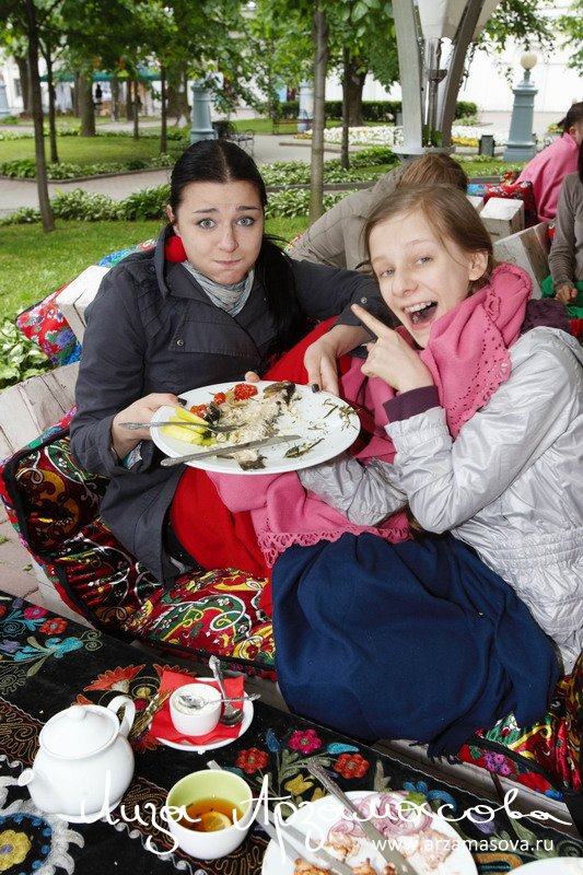 У меня ещё нет мягкой игрушки по имени Баку - российская актриса Лиза Арзамасова (фотосессия)
