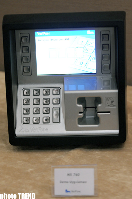 В Баку состоялась презентация компании Verifone - мирового лидера по производству платежных терминалов (фотосессия)