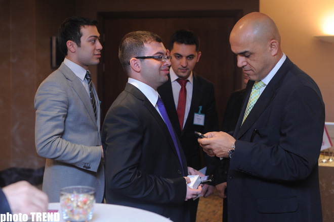 В Баку состоялась презентация компании Verifone - мирового лидера по производству платежных терминалов (фотосессия)