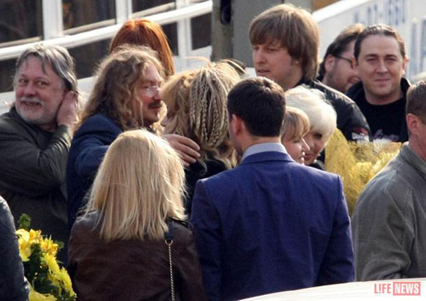 Алла Пугачева отметила день рождения на корабле (фотосессия)