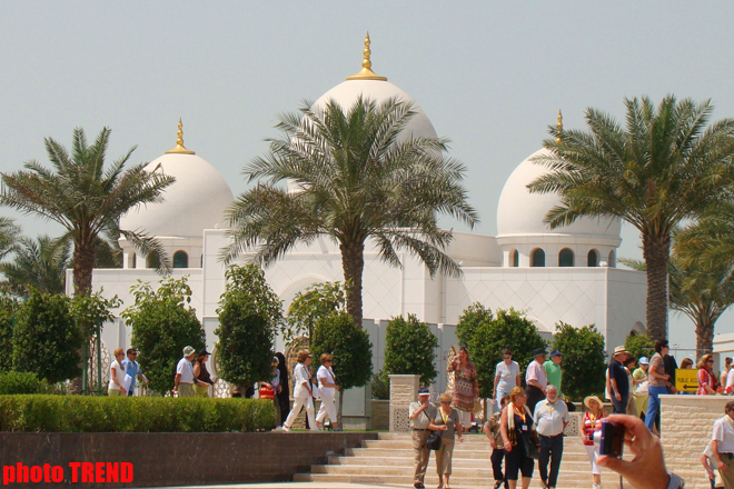 В Азербайджанском Дубае: блеск и нищета эмиратов (фотосессия, часть седьмая, завершающая)